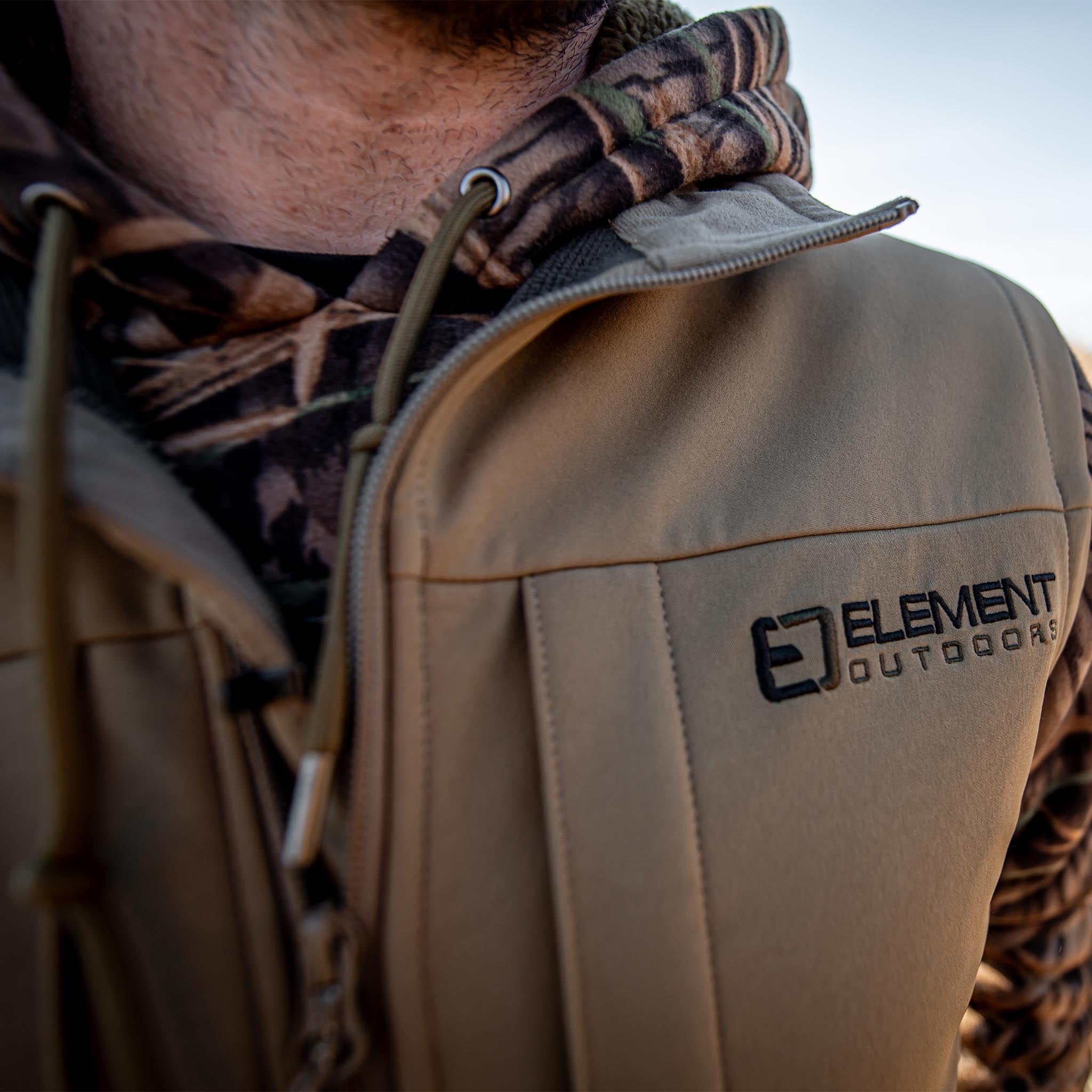 PEAK Midweight Vest – Element Outdoors
