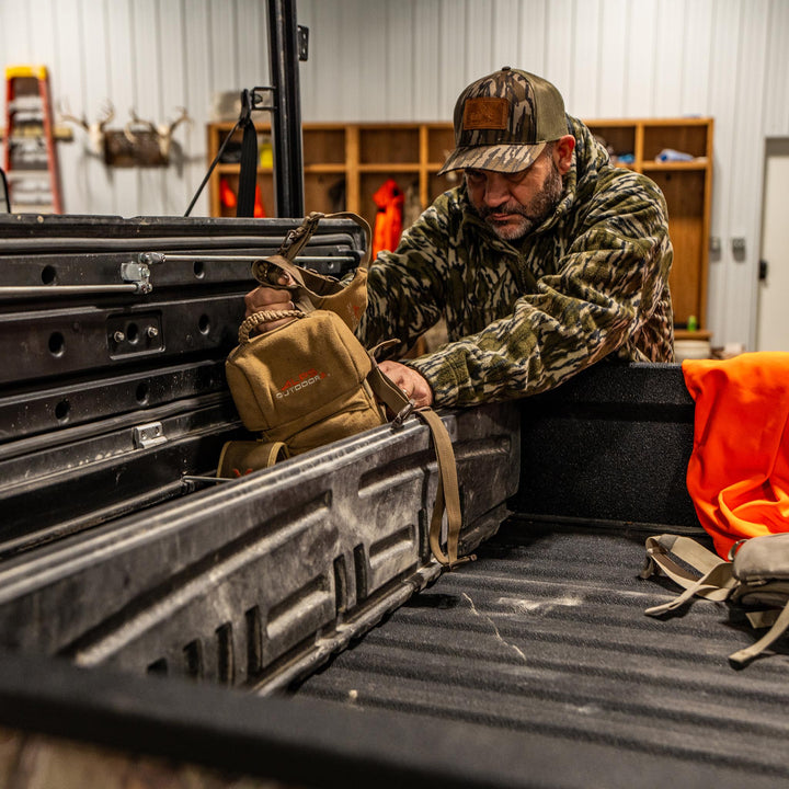 #color_original-treestand